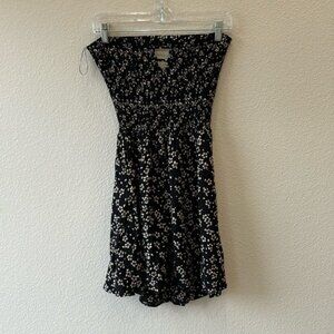 En Crème Smocked Sleeveless Mini Dress Medium